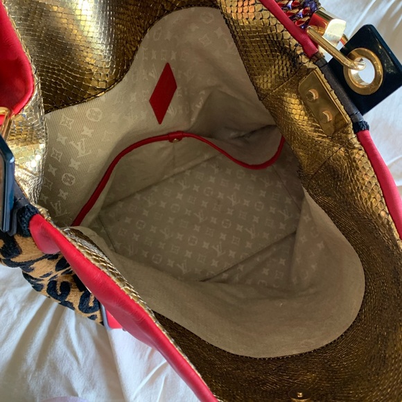 Limited edition Louis Vuitton red leather leopard - Picture 2 of 7